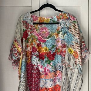 Johnny Was 100% silk floral roses top blouse with scalloped hem/sleeves sz Large